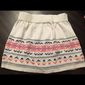 4/10$! Kids  old navy sweater skirt